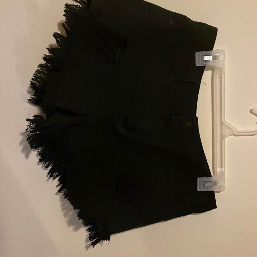 The sizing is a little bit smaller for me. It’s from shein, hasn’t been worn.